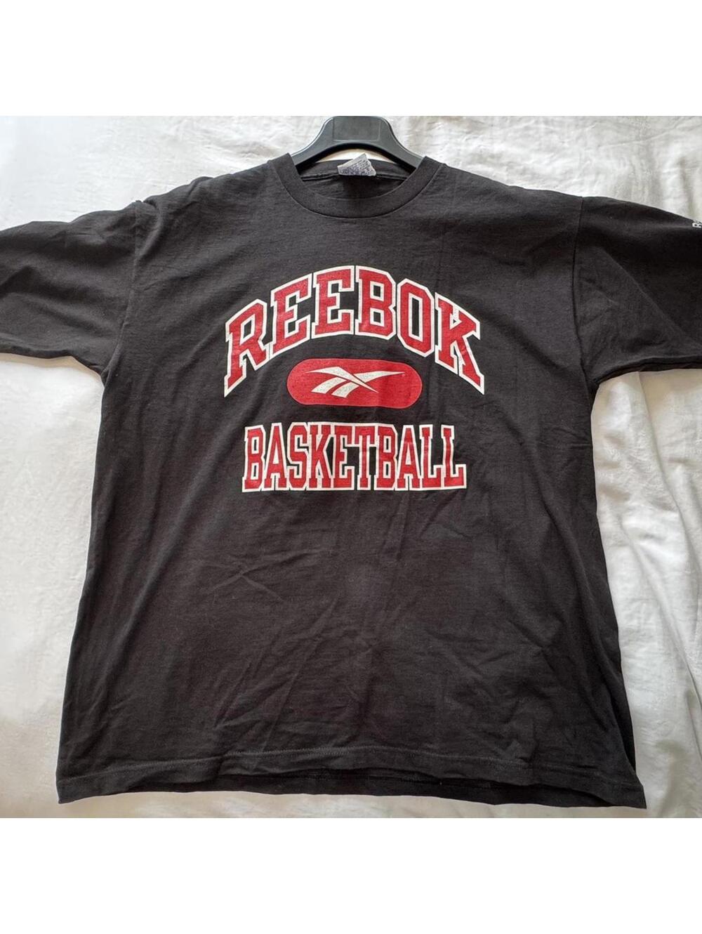 Reebok Men's Black and Grey Tshirt